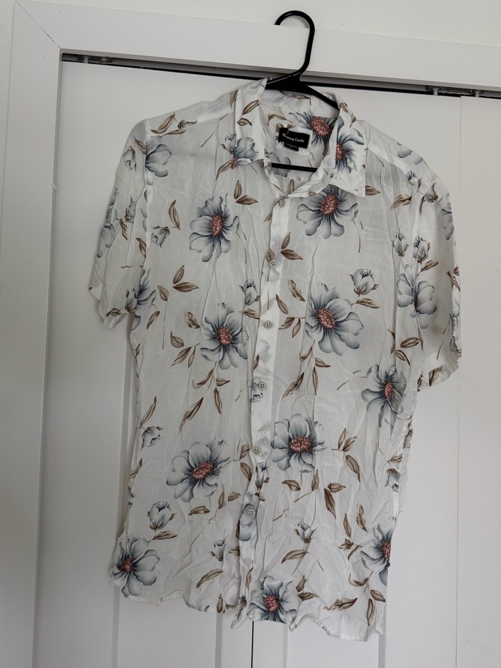 Barney Cools Men's White Floral Short-Sleeve Button-Up Shirt